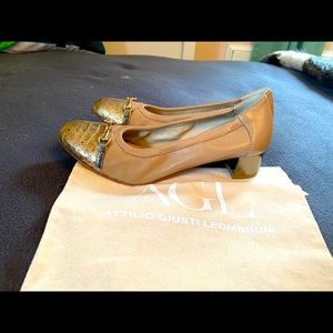 AGL Designer Gold-Beige Shoes - Brand New! 38 1/2 ( equ 8 M)